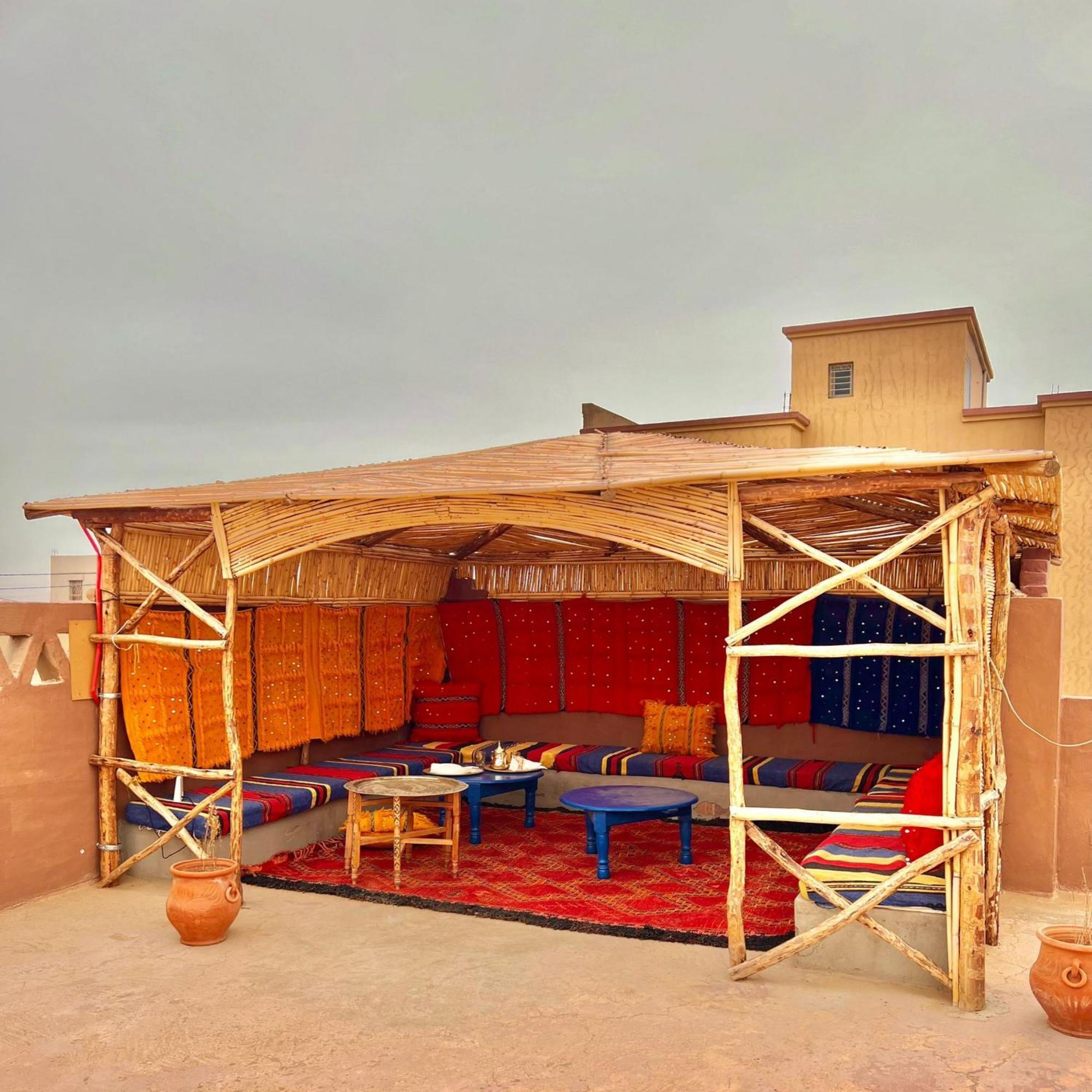 Riad Hassi Labied メルズーガ エクステリア 写真
