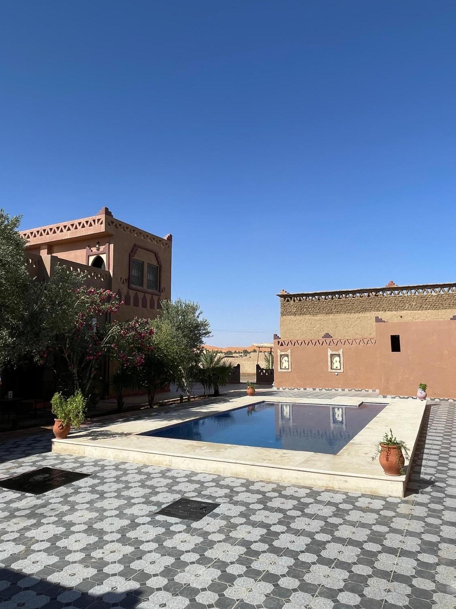 Riad Hassi Labied メルズーガ エクステリア 写真